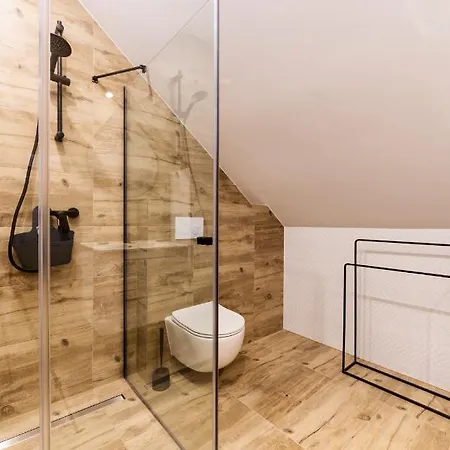 Fiona1 Centrum700m Parking Bezplatny Monitorowany Salon Tv Sypialnia Tv Kuchnia Lazienka Rekuperacja *