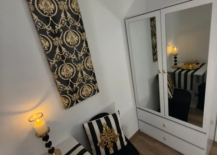 Apartment Fiona1 Centrum700m Parking Bezplatny Monitorowany Salon Tv Sypialnia Tv Kuchnia Lazienka Rekuperacja Karpacz