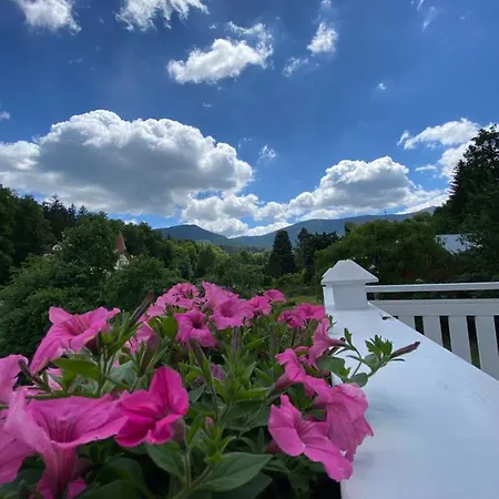 Apartman Fiona1 Centrum700m Parking Bezplatny Monitorowany Salon Tv Sypialnia Tv Kuchnia Lazienka Rekuperacja Karpacz