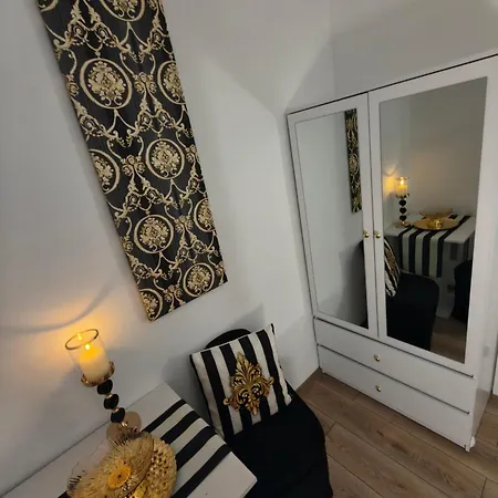 Apartman Fiona1 Centrum700m Parking Bezplatny Monitorowany Salon Tv Sypialnia Tv Kuchnia Lazienka Rekuperacja Karpacz