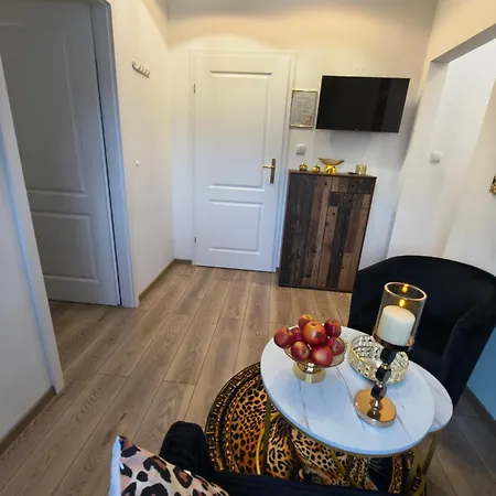 Fiona1 Centrum700m Parking Bezplatny Monitorowany Salon Tv Sypialnia Tv Kuchnia Lazienka Rekuperacja * カルパッチ
